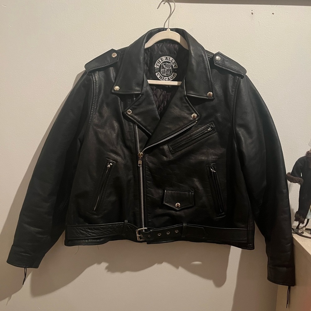 3X women’s cropped leather motorcycle jacket